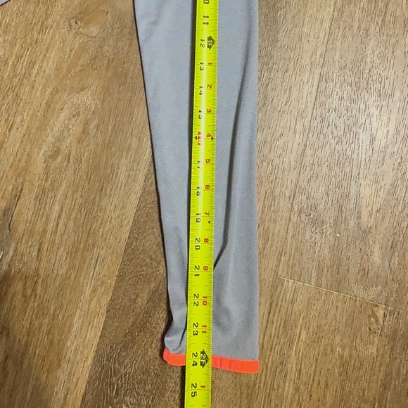 Under Armour Athletic Cold Gear 1/4 Zip Top Youth Large Gray & Orange - Picture 7 of 9